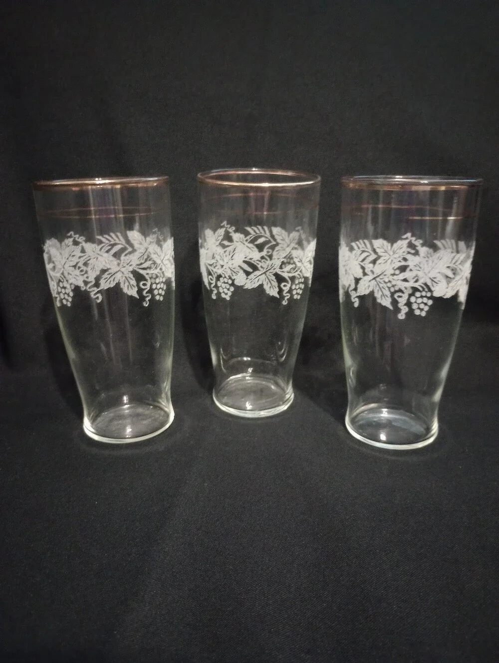 Bartlett Collins Sugar Frosted Grapes& Vine Pattern W/Gold Rim Tumblers-Set of 3